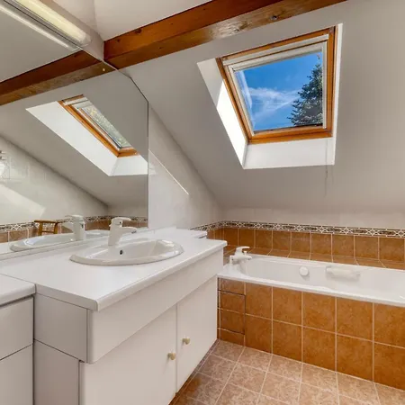 Villa La Robert - 4 *